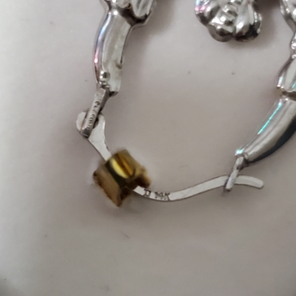 14K White Gold Earrings - Picture 3 of 9